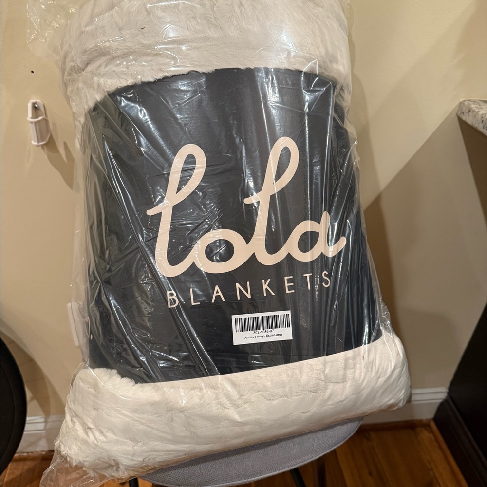 Lola xl blanket